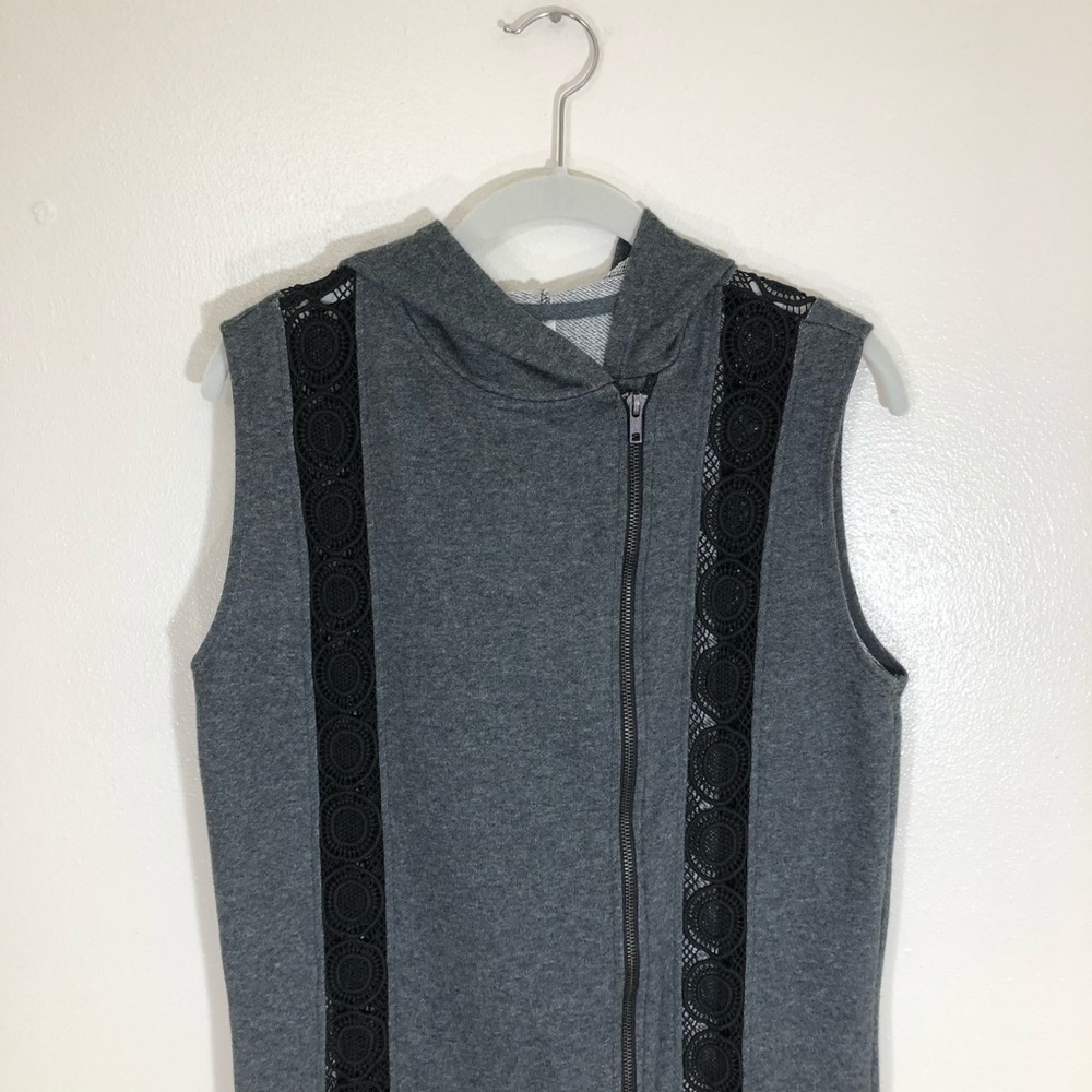 Fabletics sleeveless hooded sweatshirt gray S - Picture 4 of 9